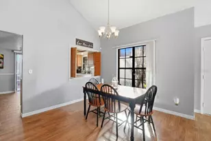 8528 Sparrowhawk Ct, Orlando, FL 32829 - Photo 5