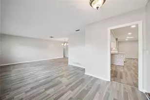 2504 Lauderdale Ct, Orlando, FL 32805 - Photo 7