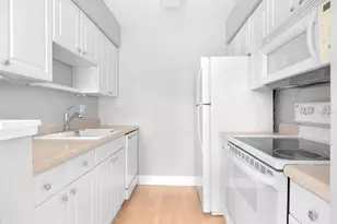 5741 Peregrine Ave, Orlando, FL 32819 - Photo 11