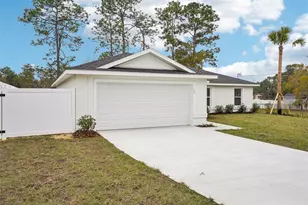 214 E Caldwell Dr, Citrus Springs, FL 34434 - Photo 3