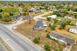 1002 Spirit Lake Rd, Winter Haven, FL 33880 - Photo 29