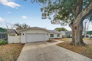 136 Brigadoon Point, Orlando, FL 32835 - Photo 3