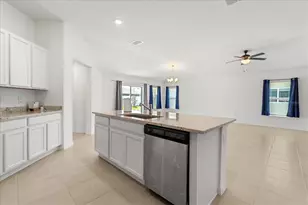 1429 Mattie Pointe Ln, Auburndale, FL 33823 - Photo 13