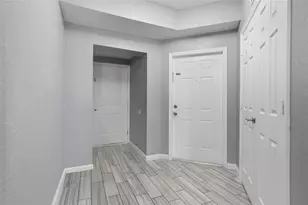 2595 Metro Sevilla Dr, Orlando, FL 32835 - Photo 3