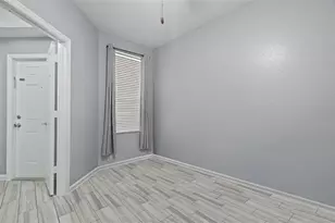 2595 Metro Sevilla Dr, Orlando, FL 32835 - Photo 5