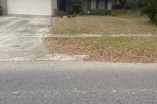 1202 Yvonne St, Apopka, FL 32712 - Photo 1