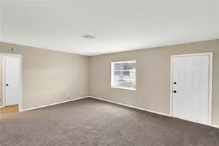 1418 Valor St, Orlando, FL 32810 - Photo 5