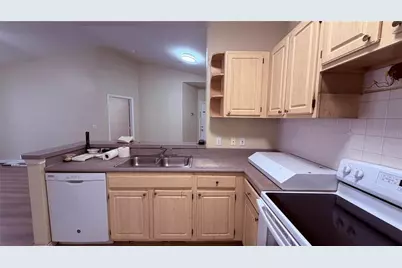 2705 Maitland Crossing Way #306, Orlando, FL 32810 - Photo 11