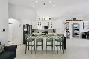 12227 Glencliff Cir, Tampa, FL 33626 - Photo 9