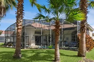 2743 Kissimmee Bay Cir, Kissimmee, FL 34744 - Photo 5