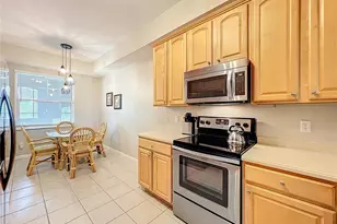 9417 Myrtle Creek Ln, Orlando, FL 32832 - Photo 13