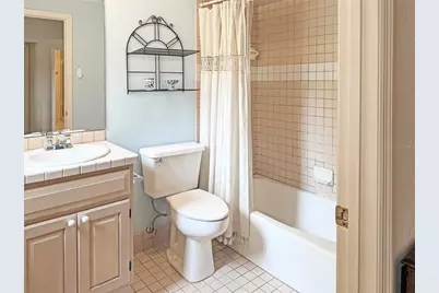 1630 Royal Palm Drive S #A, Saint Petersburg, FL 33707 - Photo 25