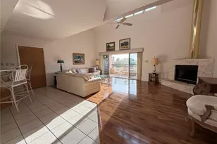 1630 Royal Palm Dr S, Saint Petersburg, FL 33707 - Photo 9