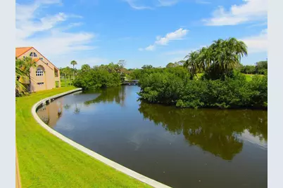 1630 Royal Palm Drive S #A, Saint Petersburg, FL 33707 - Photo 7