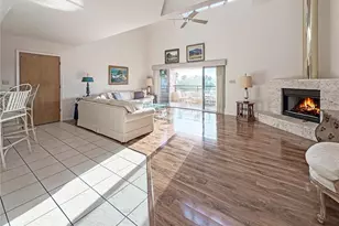 1630 Royal Palm Dr S, Saint Petersburg, FL 33707 - Photo 13