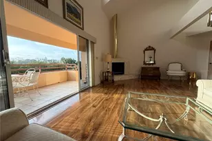 1630 Royal Palm Dr S, Saint Petersburg, FL 33707 - Photo 11