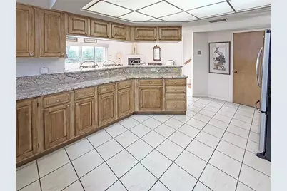 1630 Royal Palm Drive S #A, Saint Petersburg, FL 33707 - Photo 11