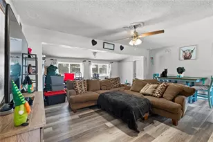 303 Louis St, Leesburg, FL 34748 - Photo 17