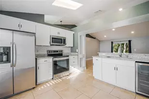 3110 Hallow Dr, Deltona, FL 32738 - Photo 5