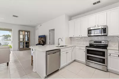 10518 Eastpark Woods Drive, Orlando, FL 32832 - Photo 3