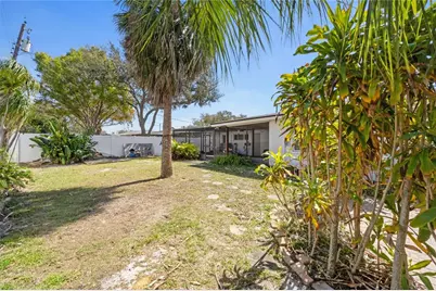 820 3rd Avenue SW, Largo, FL 33770 - Photo 23