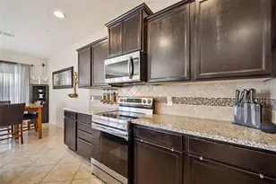 8734 Hinsdale Heights Dr, Polk City, FL 33868 - Photo 7