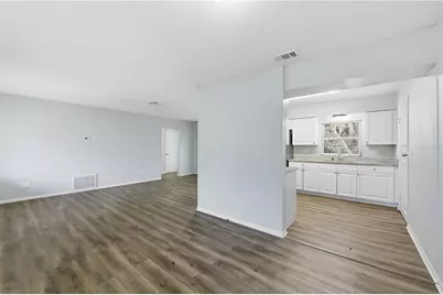 170 W Crystal Lake Avenue, Lake Mary, FL 32746 - Photo 11