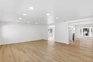 301 81st Ave NE, Saint Petersburg, FL 33702 - Photo 39