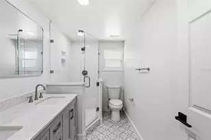 301 81st Ave NE, Saint Petersburg, FL 33702 - Photo 49