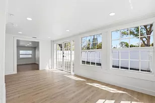 301 81st Ave NE, Saint Petersburg, FL 33702 - Photo 33