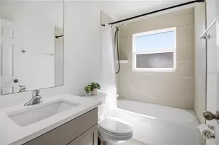 827 Dennis Ave, Orlando, FL 32807 - Photo 17