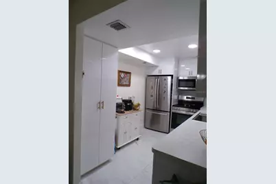 1000 Saint Charles Place #209, Pembroke Pines, FL 33026 - Photo 17