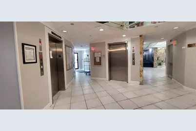 1000 Saint Charles Place #209, Pembroke Pines, FL 33026 - Photo 9