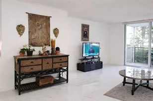 1000 St Charles Pl, Pembroke Pines, FL 33026 - Photo 19