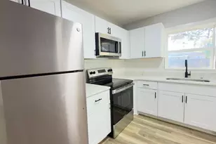 2402 Stevens Ave, Sanford, FL 32771 - Photo 13