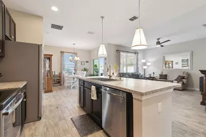 37027 Scenic Bluff Drive, Grand Island, FL 32735 - Photo 11