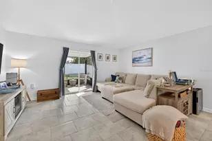 6922 Perch Hammock Loop, Groveland, FL 34736 - Photo 3