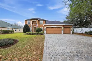 1042 Spinning Wheel Dr, Apopka, FL 32712 - Photo 1