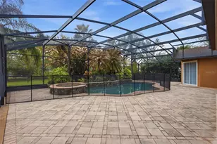 1042 Spinning Wheel Dr, Apopka, FL 32712 - Photo 9
