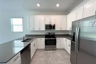 7564 Stone Crk Trl, Kissimmee, FL 34747 - Photo 3