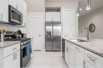 7568 Sunflower Circle, Kissimmee, FL 34747 - Photo 11