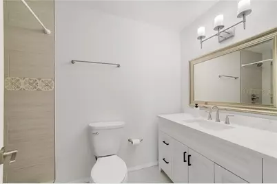 692 Lake Villas Drive, Altamonte Springs, FL 32701 - Photo 9