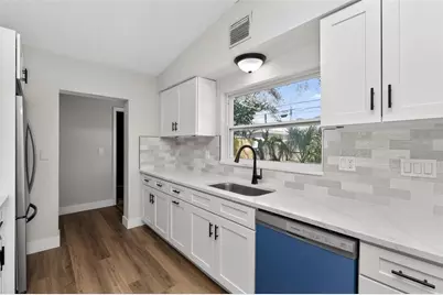 1321 Murray Avenue, Clearwater, FL 33755 - Photo 5