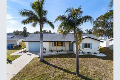 105 12th Street SW, Ruskin, FL 33570 - Photo 1