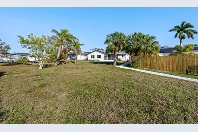 105 12th Street SW, Ruskin, FL 33570 - Photo 69