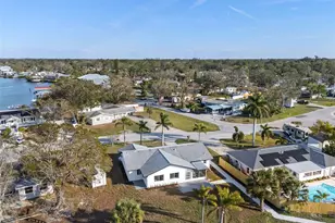 105 12th St SW, Ruskin, FL 33570 - Photo 73