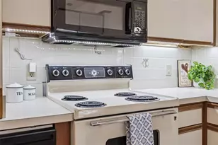 1041 Dees Dr, Oviedo, FL 32765 - Photo 17