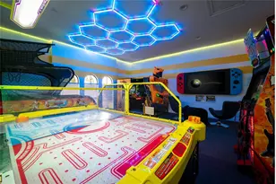 7487 Gathering Dr, Reunion, FL 34747 - Photo 19