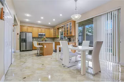 7866 Bardmoor Hill Circle, Orlando, FL 32835 - Photo 5