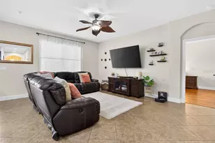 10145 Armando Cir, Orlando, FL 32825 - Photo 9